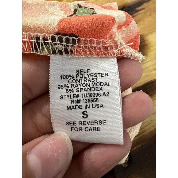 Beacon Apparel Women Size Small V Neck Sleeveless Blouse Floral Colorful Cottage - Picture 7 of 8